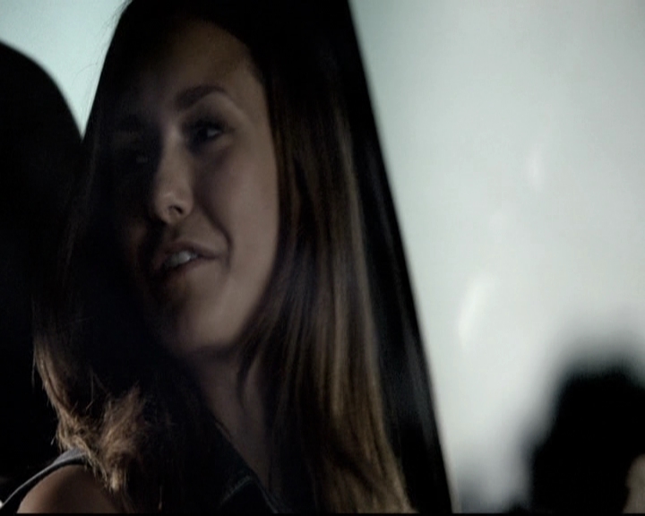 VampireDiariesWorld-dot-nl_6x01IllRemember0861.jpg