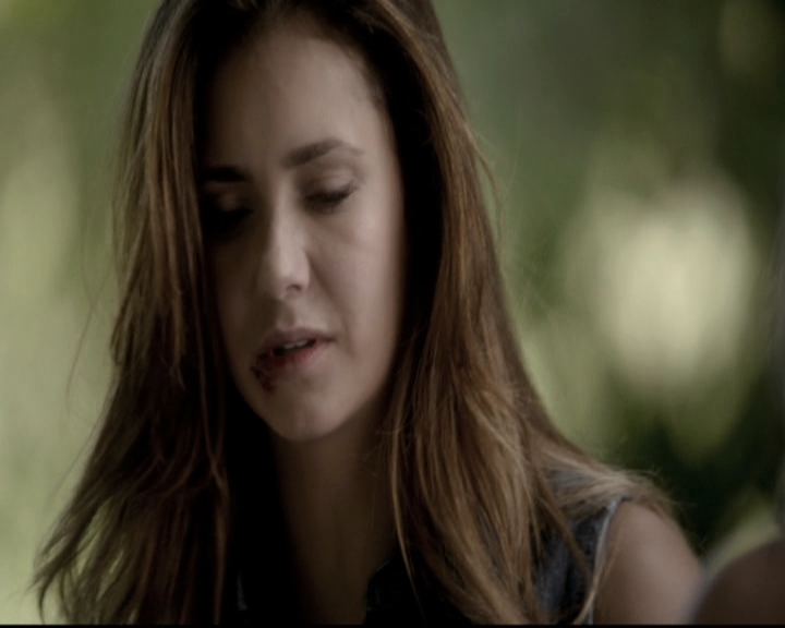 VampireDiariesWorld-dot-nl_6x01IllRemember1221.jpg