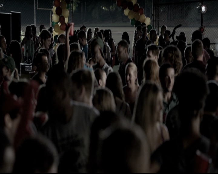 VampireDiariesWorld-dot-nl_6x01IllRemember1522.jpg