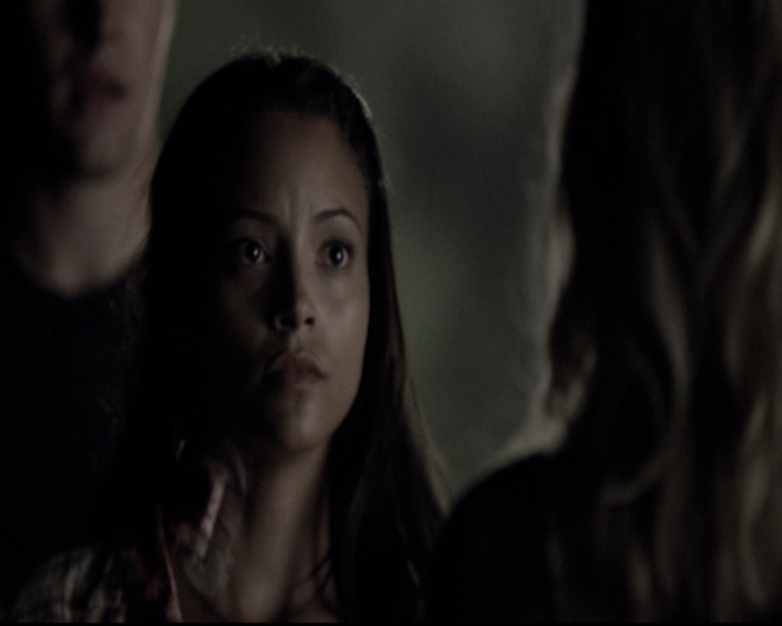 VampireDiariesWorld-dot-nl_6x01IllRemember1610.jpg