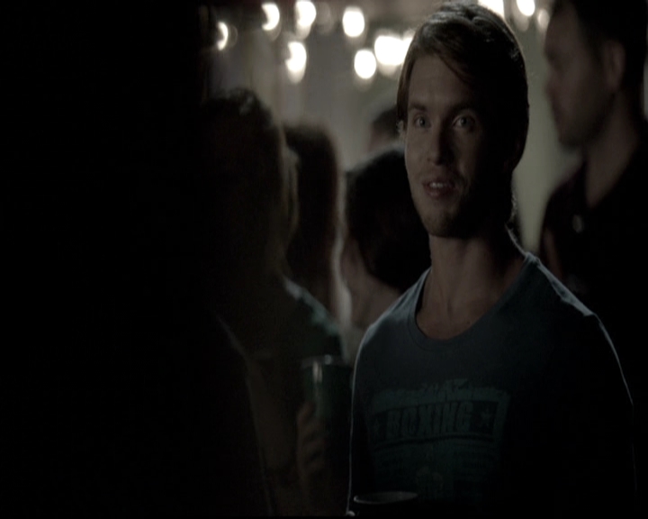 VampireDiariesWorld-dot-nl_6x01IllRemember1613.jpg