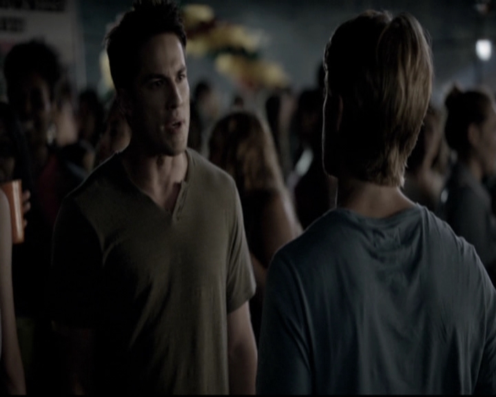 VampireDiariesWorld-dot-nl_6x01IllRemember1625.jpg