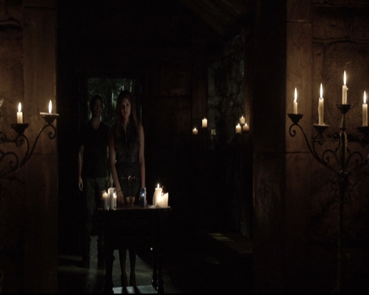 VampireDiariesWorld-dot-nl_6x01IllRemember1701.jpg