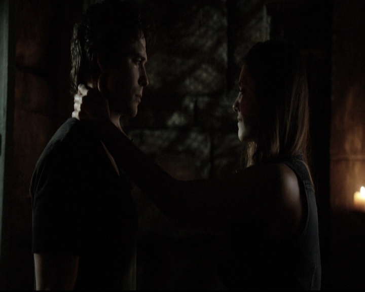 VampireDiariesWorld-dot-nl_6x01IllRemember1756.jpg