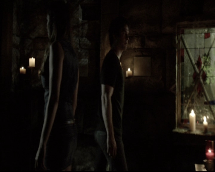VampireDiariesWorld-dot-nl_6x01IllRemember1800.jpg