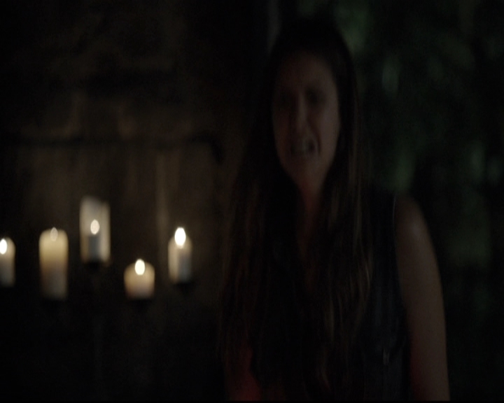 VampireDiariesWorld-dot-nl_6x01IllRemember1825.jpg