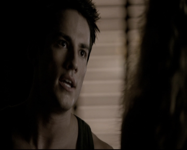 VampireDiariesWorld-dot-nl_6x01IllRemember1922.jpg