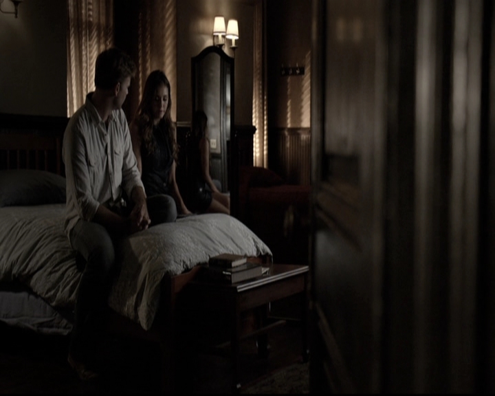 VampireDiariesWorld-dot-nl_6x01IllRemember2183.jpg