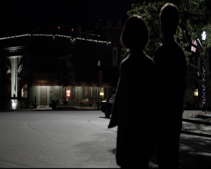 VampireDiariesWorld-dot-nl_6x02YellowLedbetter0095.jpg