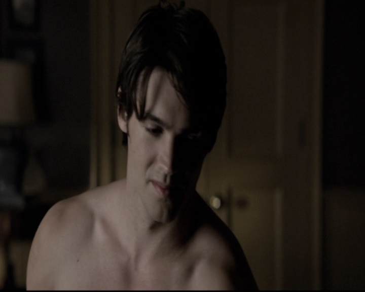 VampireDiariesWorld-dot-nl_6x02YellowLedbetter0145.jpg
