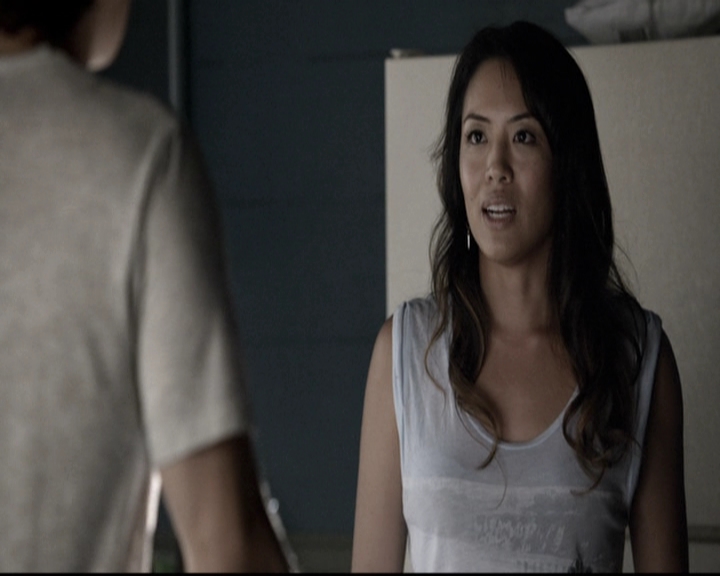 VampireDiariesWorld-dot-nl_6x02YellowLedbetter0199.jpg