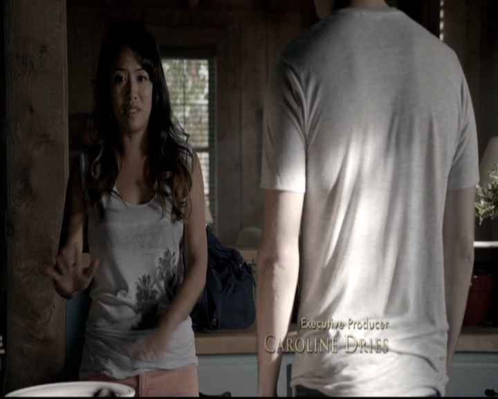 VampireDiariesWorld-dot-nl_6x02YellowLedbetter0211.jpg