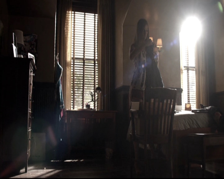 VampireDiariesWorld-dot-nl_6x02YellowLedbetter0239.jpg
