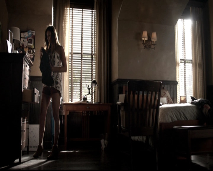 VampireDiariesWorld-dot-nl_6x02YellowLedbetter0263.jpg