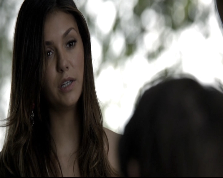 VampireDiariesWorld-dot-nl_6x02YellowLedbetter0307.jpg