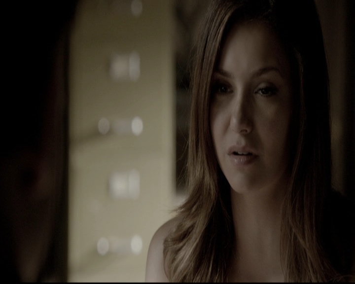 VampireDiariesWorld-dot-nl_6x02YellowLedbetter0439.jpg
