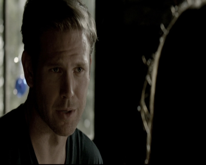 VampireDiariesWorld-dot-nl_6x02YellowLedbetter0471.jpg