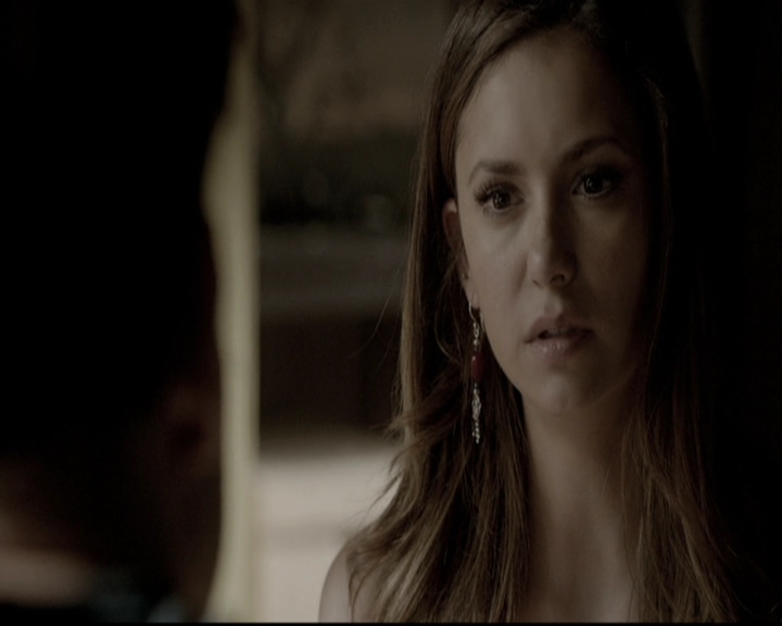 VampireDiariesWorld-dot-nl_6x02YellowLedbetter0498.jpg