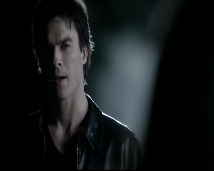 VampireDiariesWorld-dot-nl_6x02YellowLedbetter0500.jpg