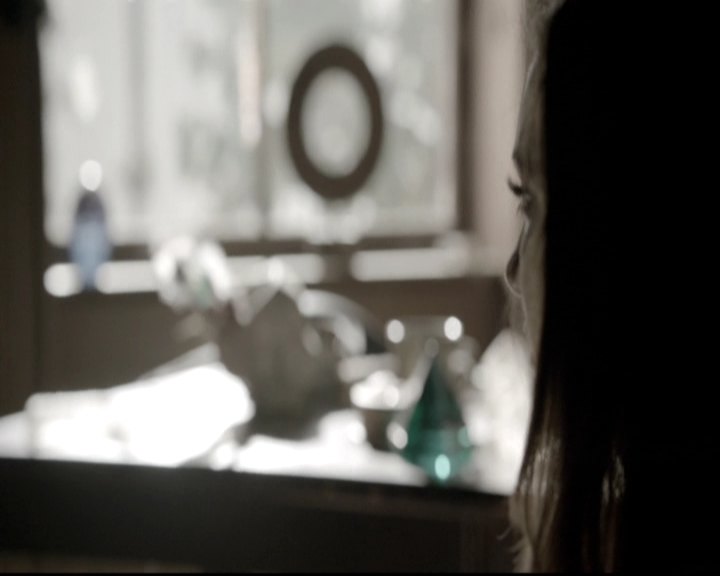 VampireDiariesWorld-dot-nl_6x02YellowLedbetter0523.jpg