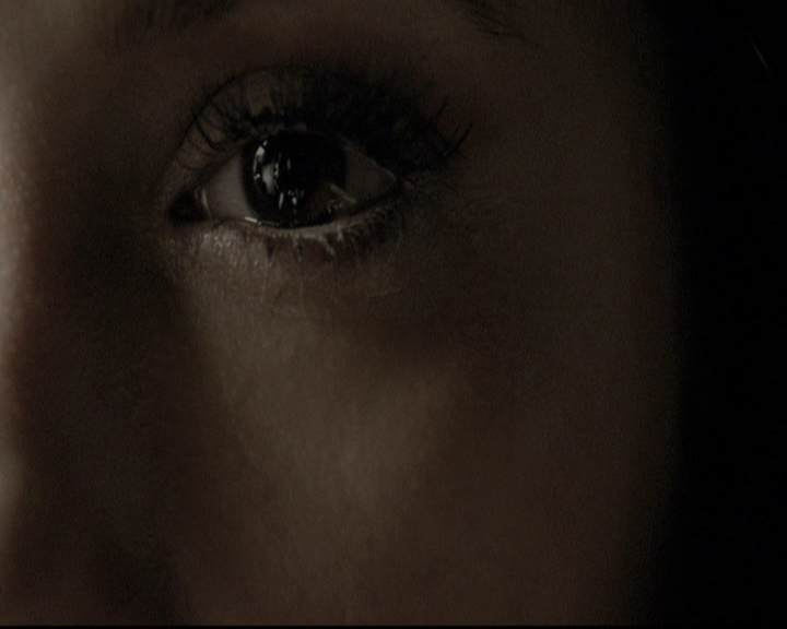 VampireDiariesWorld-dot-nl_6x02YellowLedbetter0534.jpg
