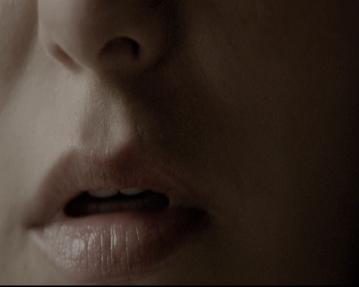 VampireDiariesWorld-dot-nl_6x02YellowLedbetter0538.jpg