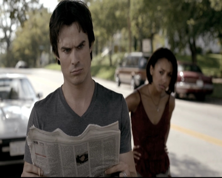 VampireDiariesWorld-dot-nl_6x02YellowLedbetter0587.jpg