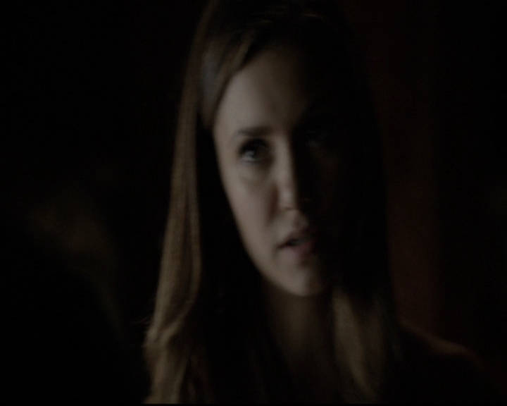 VampireDiariesWorld-dot-nl_6x02YellowLedbetter1313.jpg