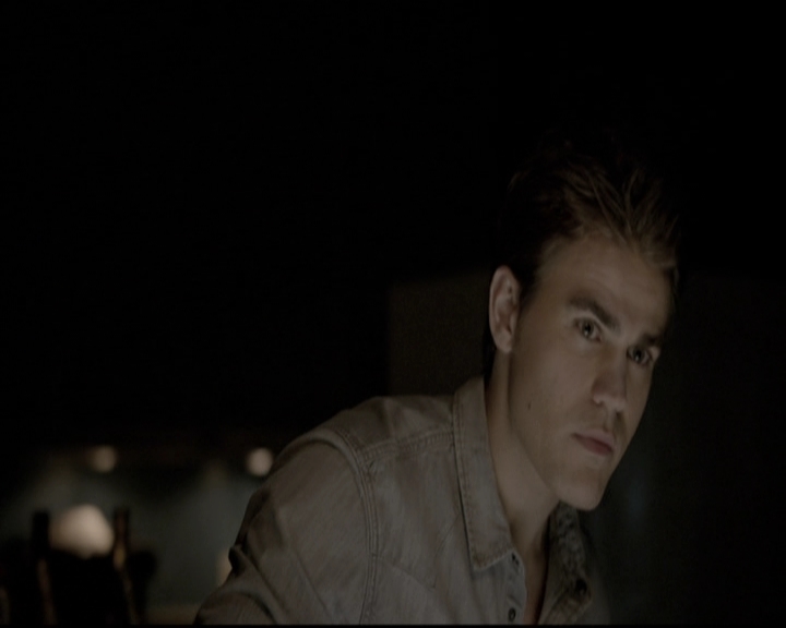 VampireDiariesWorld-dot-nl_6x02YellowLedbetter1408.jpg