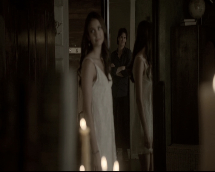 VampireDiariesWorld-dot-nl_6x02YellowLedbetter1774.jpg