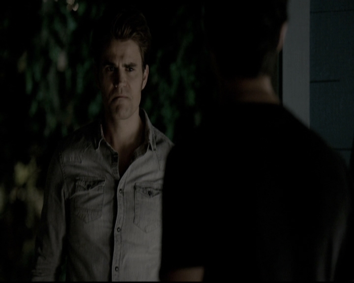 VampireDiariesWorld-dot-nl_6x02YellowLedbetter2045.jpg