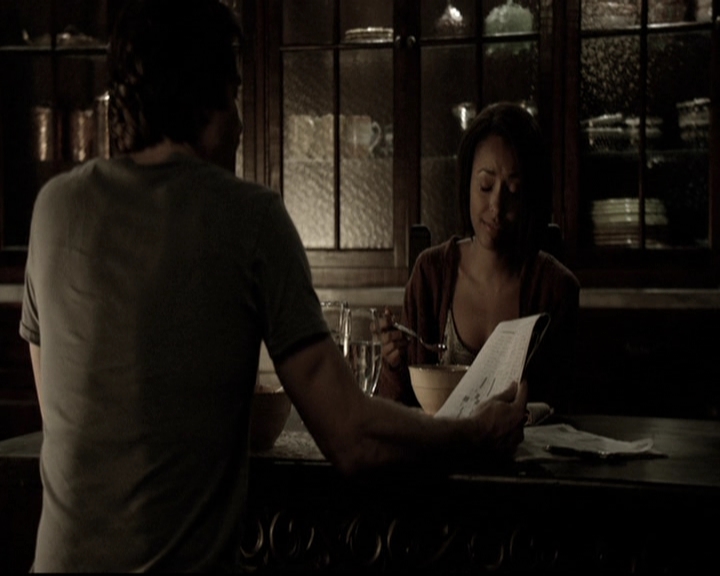 VampireDiariesWorld-dot-nl_6x02YellowLedbetter2286.jpg