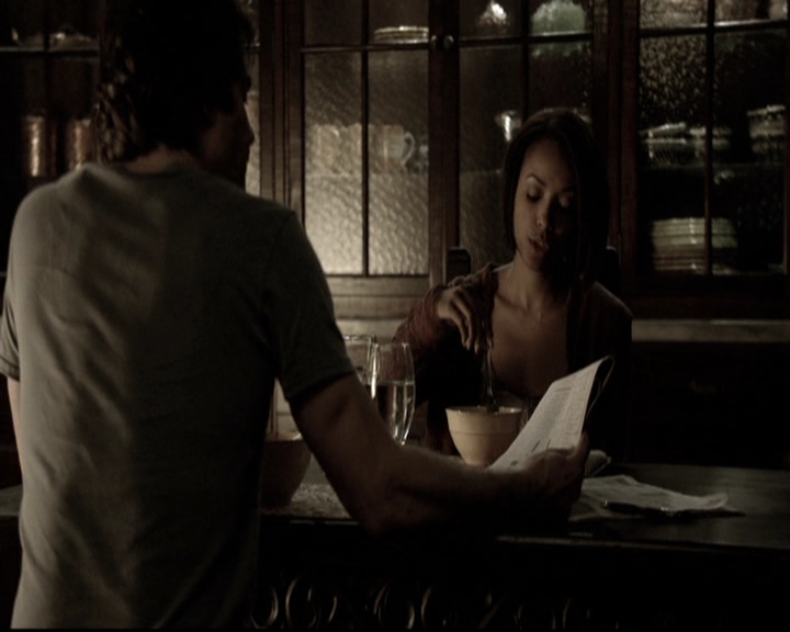 VampireDiariesWorld-dot-nl_6x02YellowLedbetter2288.jpg