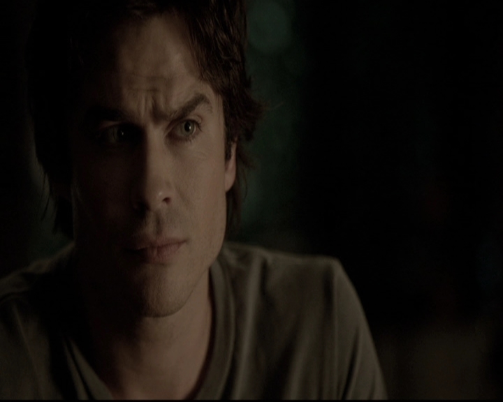 VampireDiariesWorld-dot-nl_6x02YellowLedbetter2314.jpg
