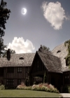 VampireDiariesWorld-dot-nl_6x02YellowLedbetter1323.jpg