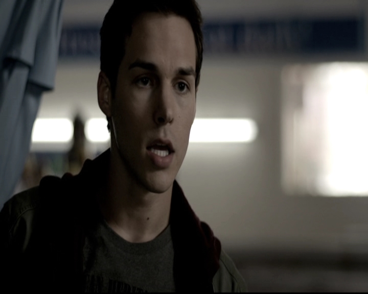VampireDiariesWorld-dot-nl_6x03WelcomeToParadise1492.jpg