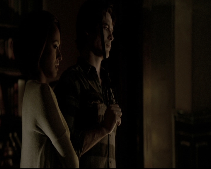 VampireDiariesWorld-dot-nl_6x03WelcomeToParadise1942.jpg