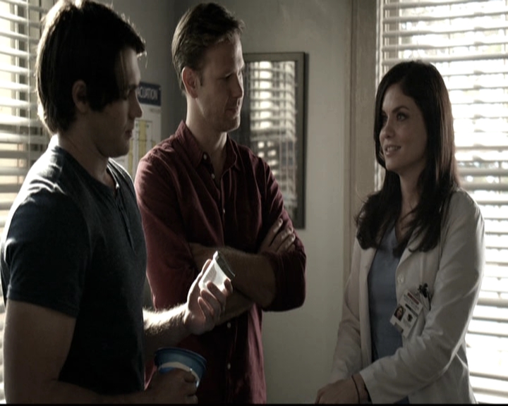 VampireDiariesWorld-dot-nl_6x04BlackHoleSun0331.jpg VampireDiariesWorld-dot-nl_6x04BlackHoleSun0331.jpg