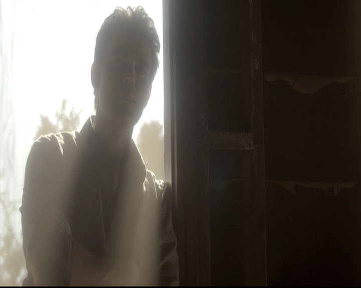 VampireDiariesWorld-dot-nl_6x04BlackHoleSun1020.jpg