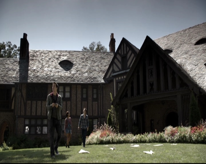 VampireDiariesWorld-dot-nl_6x04BlackHoleSun1196.jpg