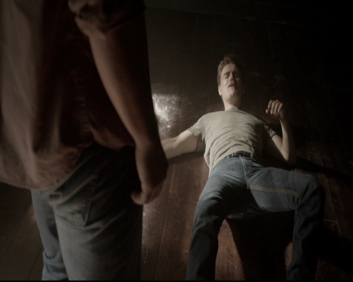 VampireDiariesWorld-dot-nl_6x04BlackHoleSun1494.jpg