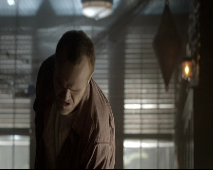 VampireDiariesWorld-dot-nl_6x04BlackHoleSun1499.jpg