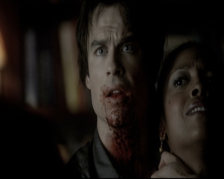 VampireDiariesWorld-dot-nl_6x04BlackHoleSun1573.jpg
