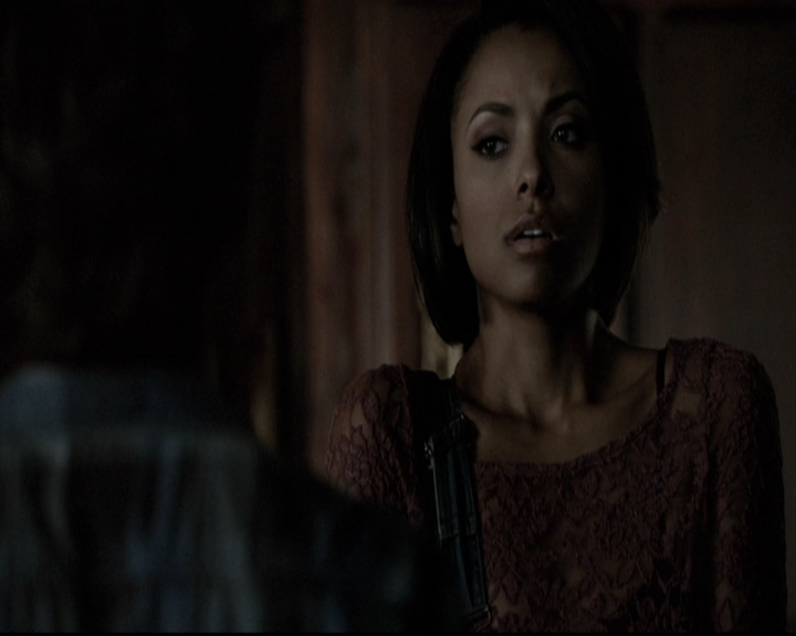 VampireDiariesWorld-dot-nl_6x04BlackHoleSun1624.jpg