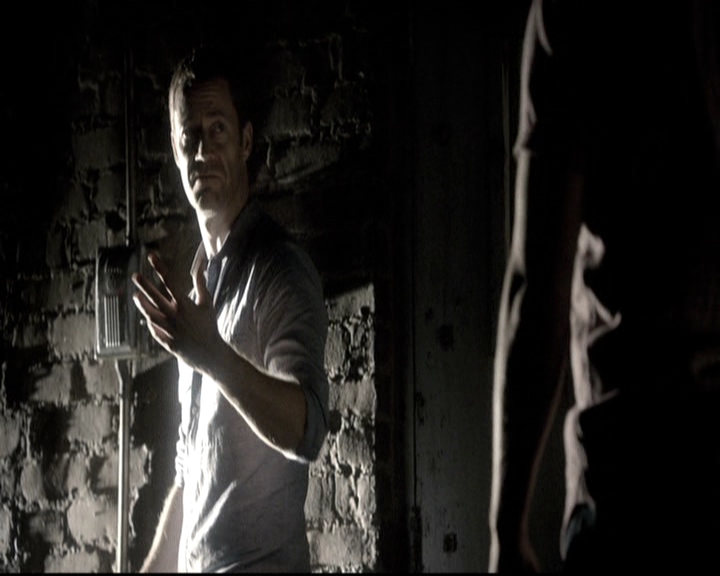 VampireDiariesWorld-dot-nl_6x04BlackHoleSun1869.jpg VampireDiariesWorld-dot-nl_6x04BlackHoleSun1869.jpg