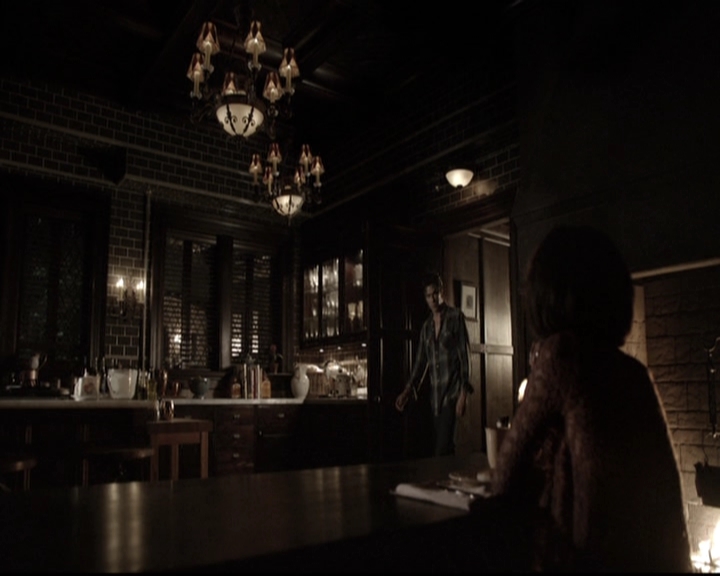 VampireDiariesWorld-dot-nl_6x04BlackHoleSun2110.jpg