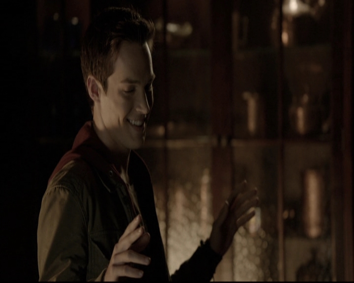 VampireDiariesWorld-dot-nl_6x04BlackHoleSun2178.jpg