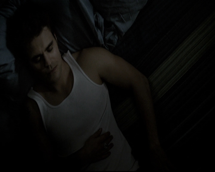 VampireDiariesWorld-dot-nl_6x05The_WorldHasTurnedAndLeftMeHere0001.jpg