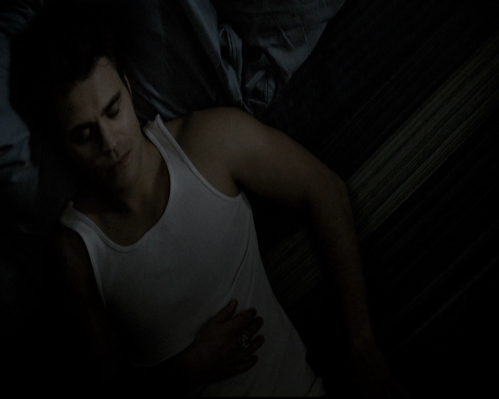 VampireDiariesWorld-dot-nl_6x05The_WorldHasTurnedAndLeftMeHere0002.jpg