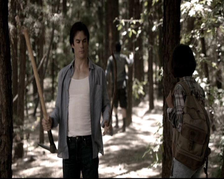 VampireDiariesWorld-dot-nl_6x05The_WorldHasTurnedAndLeftMeHere0506.jpg